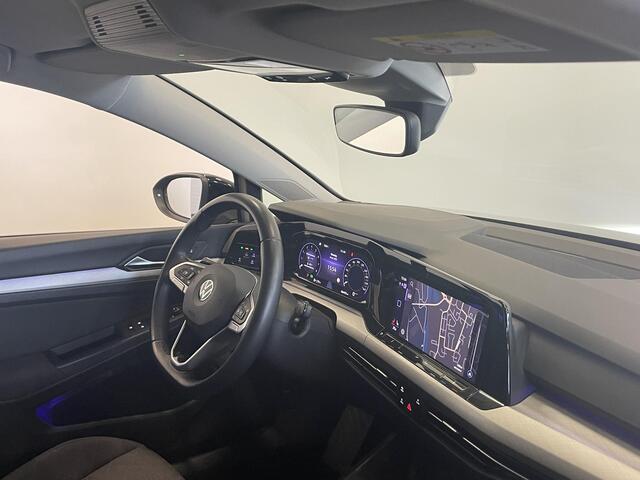 Volkswagen GOLF Variant 1.0 eTSI 110pk DSG Life Automaat Navigatie Climate Control Parkeer sensoren Cruise control adaptieve Stoelverwarming Led