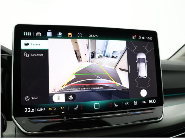 Volkswagen GOLF Life Edition 1.5 eHybrid 204 PK 6 versn. DSG · Draadloze telefoonlader · Achteruitrijcamera · Privatelease Van 594,- voor  472,- obv 24 maanden! · Prijs is inclusief inruilpremie · MEGA SALE