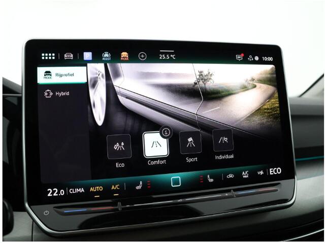 Volkswagen GOLF Life Edition 1.5 eHybrid 204 PK 6 versn. DSG · Draadloze telefoonlader · Achteruitrijcamera · Privatelease Van 594,- voor  472,- obv 24 maanden! · Prijs is inclusief inruilpremie · MEGA SALE
