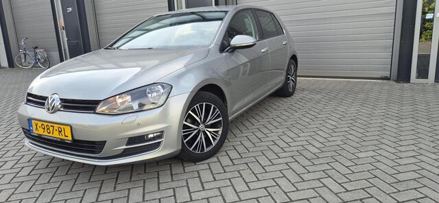 Volkswagen GOLF 1.2 TSI Allstar Airco | Cruise control | Stoelverwarming | PDC | CC | aangeboden voor een particulier