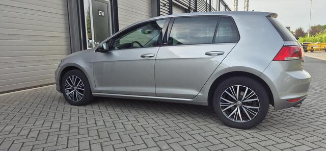 Volkswagen GOLF 1.2 TSI Allstar Airco | Cruise control | Stoelverwarming | PDC | CC | aangeboden voor een particulier
