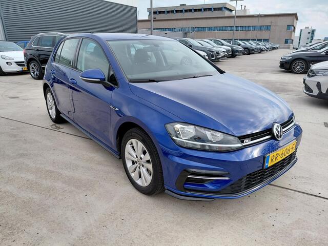Volkswagen GOLF 1.0 TSI Comfortline | R-line | Navigatie |