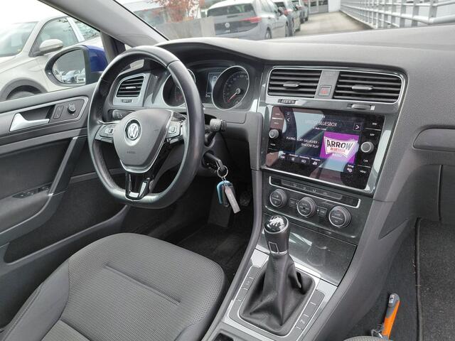 Volkswagen GOLF 1.0 TSI Comfortline | R-line | Navigatie |