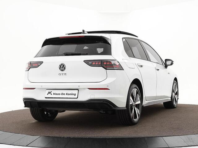 Volkswagen GOLF 1.5 eHybrid 272pk DSG GTE · Panoramadak · Camera · Head-Up Display · ACC · Matrix LED · Optiekpakket Zwart · Garantie t/m 29-07-2030 of 100.000km