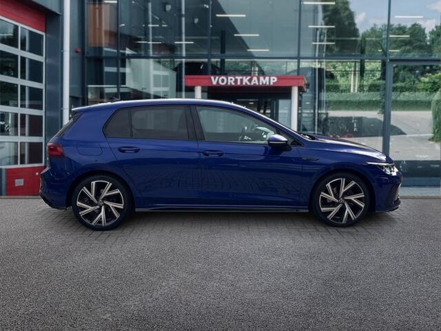 Volkswagen GOLF 1.5 eTSI DSG R-LINE PANO-DAK/CAMERA/ACC/STOEL+STUURVERW/CARPLAY