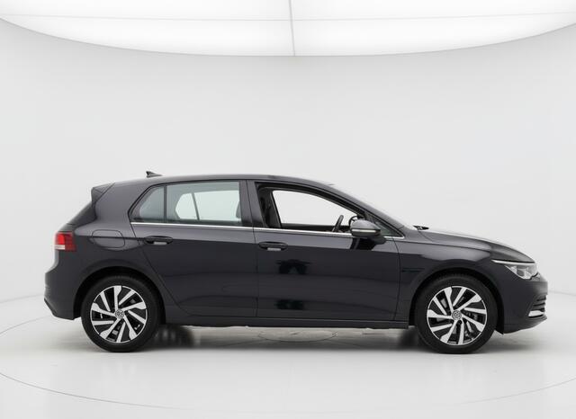 Volkswagen GOLF 204PK eHybrid PHEV DSG STYLE CAMERA/CARPLAY/SFEERVERL.