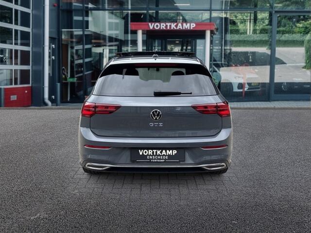 Volkswagen GOLF 1.4 TSI GTE PANO-DAK/CAMERA/ACC/19INCH.R-VELGEN/STOEL+STUURVERW