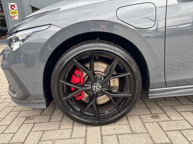 Volkswagen GOLF 1.4 TSI GTE PANO-DAK/CAMERA/ACC/19INCH.R-VELGEN/STOEL+STUURVERW