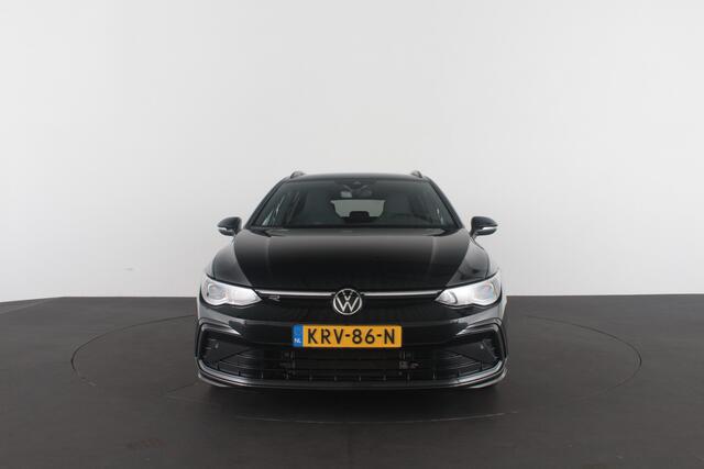 Volkswagen GOLF Variant 1.5 eTSI R-Line Business > Trekhaak/IQ.Light/Camera/Winterpakket