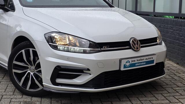 Volkswagen GOLF 1.0 TSI Highline R-Line 115pk Navi, Camera, PDC, Panoramadak, Led, ACC