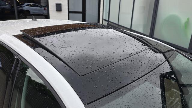 Volkswagen GOLF 1.0 TSI Highline R-Line 115pk Navi, Camera, PDC, Panoramadak, Led, ACC