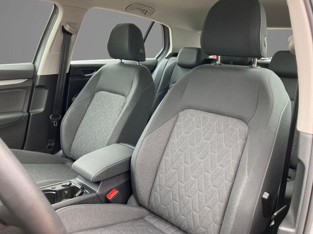 Volkswagen GOLF 1.5eTSI/150PK Life Edition · Apple/Android Car Play · Navigatie · Head-Up display · Stoel-& stuurverwarming · Garantie t/m 21-04-2030 of 100000km.