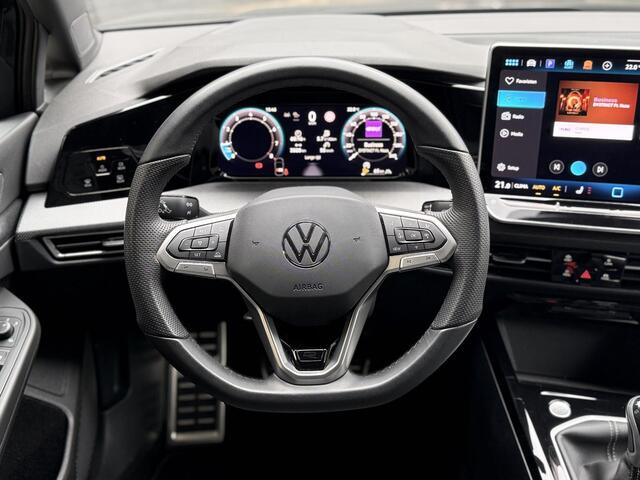 Volkswagen GOLF 1.5 TSI R-Line Edition 150PK Sfeer Verlichting l LED l Camera l Stoelverwarming l