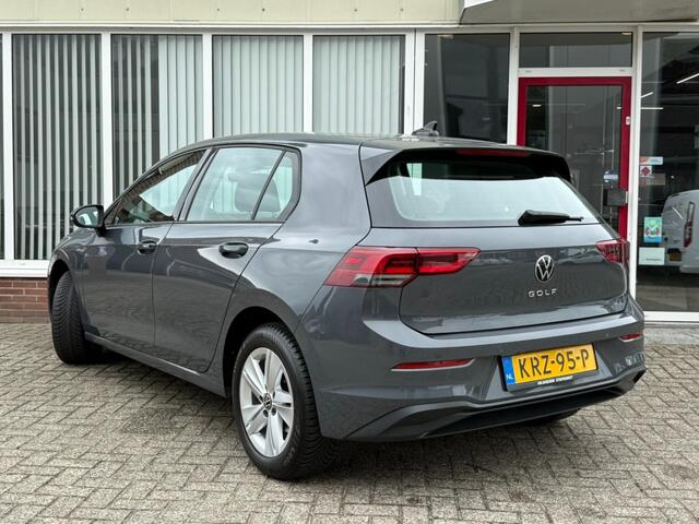 Volkswagen GOLF 1.5 TSI Life Business 131 PK I Rijklaar I Navigatie I DAB I Stoelverwarming
