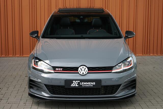 Volkswagen GOLF 2.0 TSI GTI TCR 290PK DSG Panodak Akra DCC Dynaudio ACC Carplay
