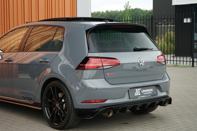 Volkswagen GOLF 2.0 TSI GTI TCR 290PK DSG Panodak Akra DCC Dynaudio ACC Carplay