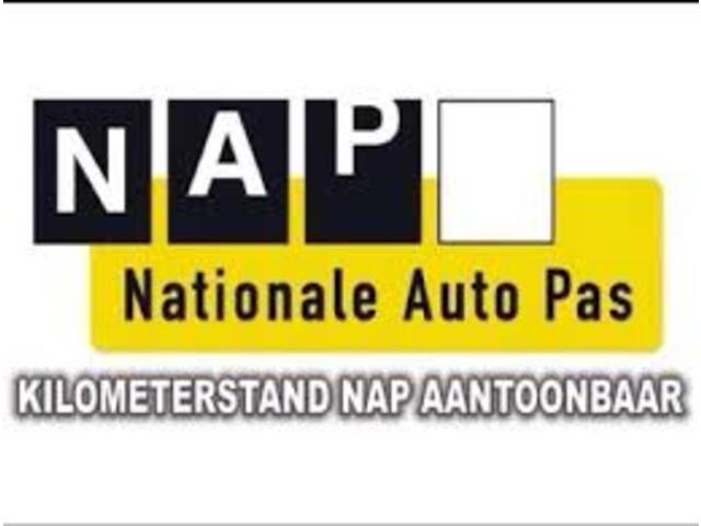 Volkswagen GOLF 1.5 TSI Comfortline Business automaat airco/ecc navi