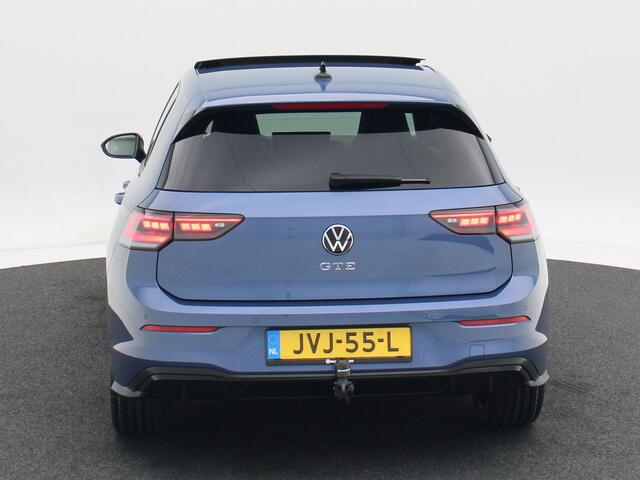 Volkswagen GOLF 1.5 TSi 272 Pk Automaat eHybrid GTE | Panoramadak | Matrix LED | Head-Up Display | Stoel- & Stuurverwarming | Stoel koeling | Camera | Draadloos Laden | Trekhaak | 23.682 Km!