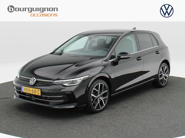 Volkswagen GOLF 1.5 eHybrid 204 Pk Automaat Style Edition | Stoel/ Stuur Verwarming | Camera | Trekhaak | Full LED | Navigatie | Carplay | 18 Inch | 27.493 Km !!