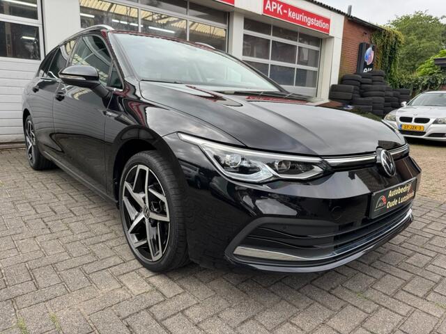 Volkswagen GOLF Variant 1.5 eTSI ACT DSG Style Camera ACC IQ.Light App-Connect Navi