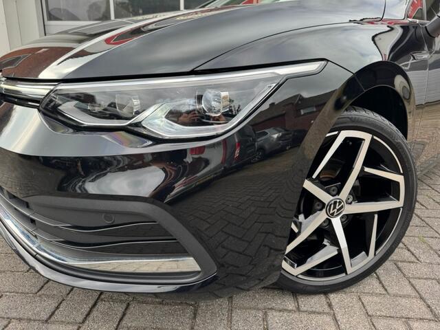 Volkswagen GOLF Variant 1.5 eTSI ACT DSG Style Camera ACC IQ.Light App-Connect Navi