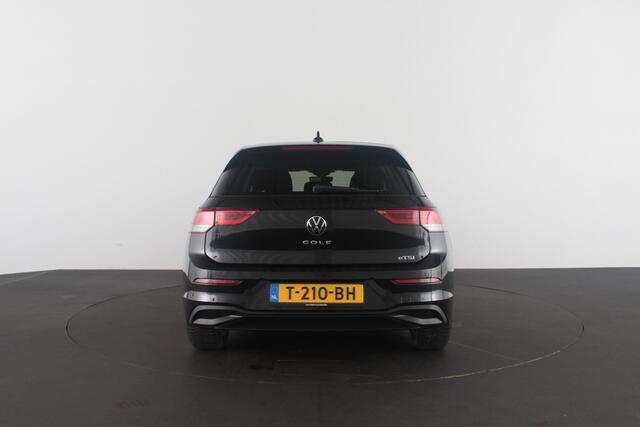 Volkswagen GOLF 1.5 eTSI Life > Camera/ACC/Stoelverwarming/Sfeerverlichting....