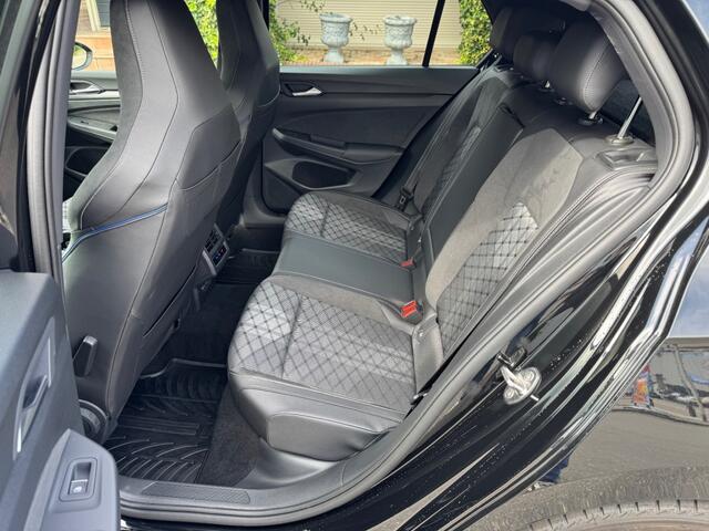 Volkswagen GOLF 1.5 ETSI R-LINE DSG 150pk Matrix LED