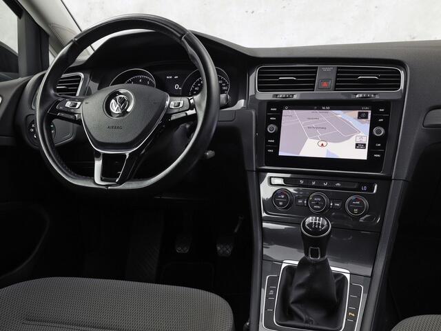 Volkswagen GOLF 1.0 TSI Sportline (APPLE CARPLAY, NAP, GROOT NAVI, CLIMATE, PARKEERSENSOREN, SPORTSTOELEN, LM VELGEN, ADAPTIVE CRUISE, NIEUWSTAAT)