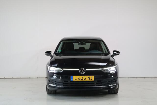 Volkswagen GOLF 1.5 eTSI Style | Sfeer | Pano | Camera | Dealer Onderhouden