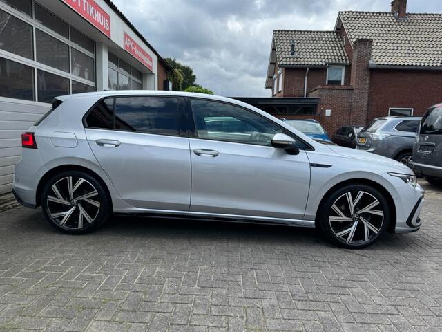 Volkswagen GOLF 1.5 eTSI 150PK DSG R-Line Camera ACC IQ.Light harman/kardon App-Connect