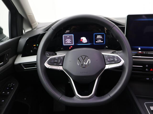 Volkswagen GOLF 1.5 eHybrid Life Edition | 204 PK | SoH % | Panoramadak | Achteruitrijcamera | Stoelverwarming | Digital Cockpit | Apple CarPlay / Android Auto |