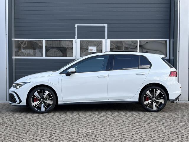 Volkswagen GOLF 1.4 eHybrid GTE | Pano | Camera | Keyless | Sensoren | LED |