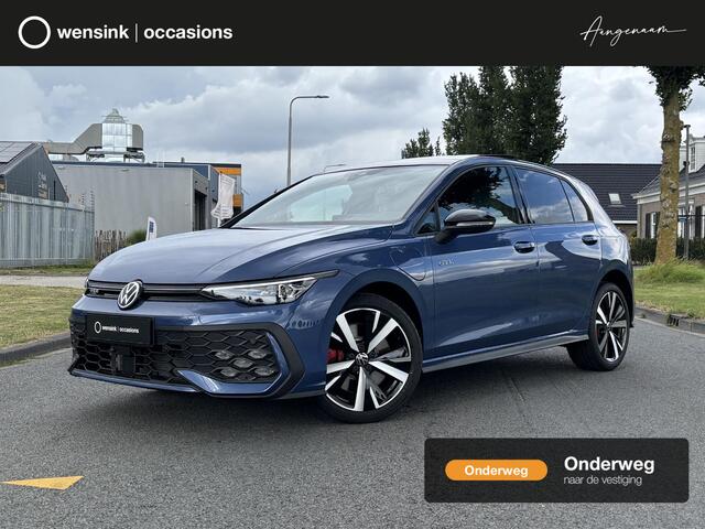 Volkswagen GOLF 1.5 eHybrid GTE | Panoramadak | Garantie tot 12-2030* | Stoelverkoeling | HUD | Trekhaak| Lederen bekleding | Apple Carplay/Android Auto | IQ Light |