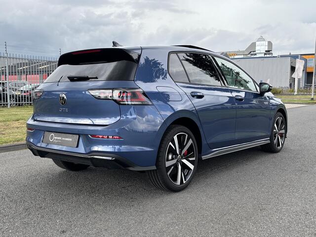 Volkswagen GOLF 1.5 eHybrid GTE | Panoramadak | Garantie tot 12-2030* | Stoelverkoeling | HUD | Trekhaak| Lederen bekleding | Apple Carplay/Android Auto | IQ Light |