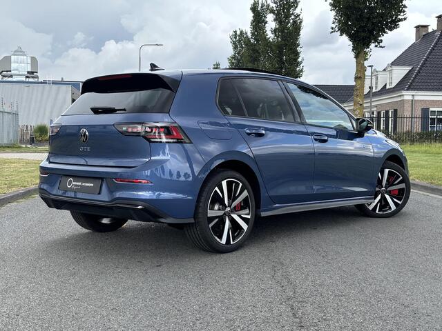 Volkswagen GOLF 1.5 eHybrid GTE | Panoramadak | Garantie tot 12-2030* | Stoelverkoeling | HUD | Trekhaak| Lederen bekleding | Apple Carplay/Android Auto | IQ Light |