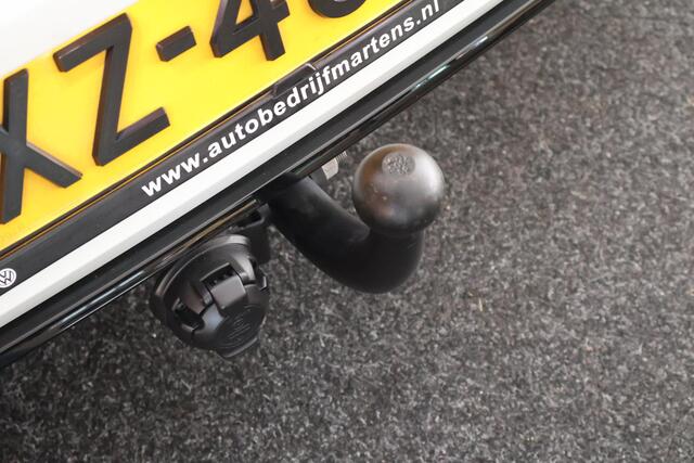 Volkswagen GOLF 1.5 TSI 150pk 2x R-Line Panoramadak Dynaudio Leder Trekhaak LED Navigatie