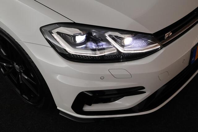 Volkswagen GOLF 1.5 TSI 150pk 2x R-Line Panoramadak Dynaudio Leder Trekhaak LED Navigatie