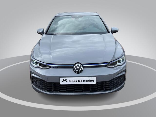 Volkswagen GOLF 1.4 eHybrid 245pk GTE · Navigatie · Camera + Parkeersensoren · Stoel- & stuurverwarming · Apple/Android Car Play · Trekhaak ·