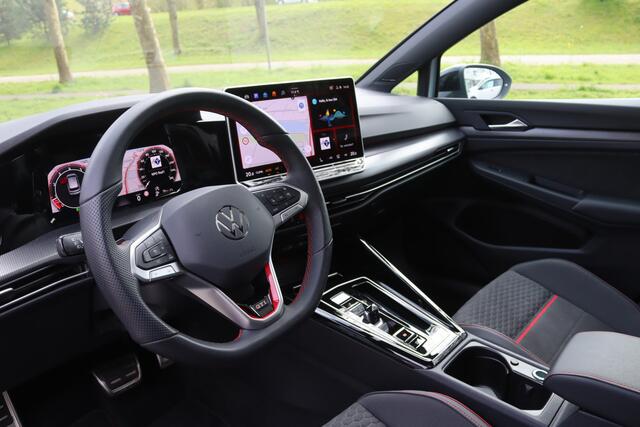 Volkswagen GOLF 2.0 TSI GTI 301PK Clubsport Akrapovic/Pano/HK/Blackstyle/IQ.Light/Camera/Headup/19"