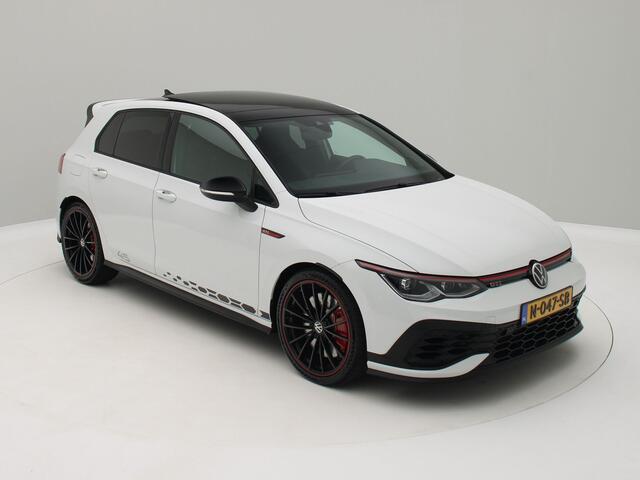 Volkswagen GOLF 2.0 TSI GTI 45 JAHRE! / Pano / Akrapovic / Camera / LED