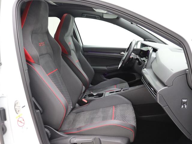 Volkswagen GOLF 2.0 TSI GTI 45 JAHRE! / Pano / Akrapovic / Camera / LED