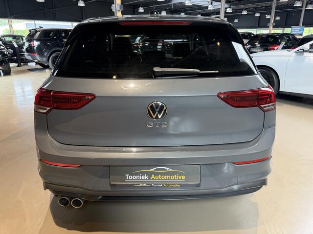 Volkswagen GOLF 2.0 TDI Style AUTOMAAT | STOELVERWARMING |
