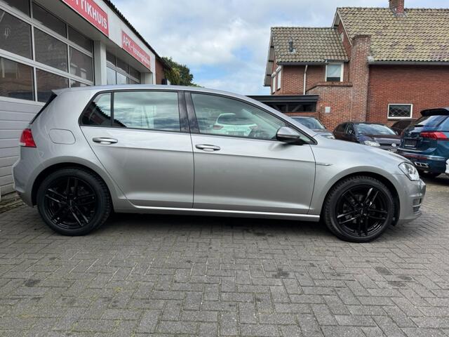 Volkswagen GOLF 1.0 TSI 116PK Comfortline App-Connect Cruise PDC Navi Airco