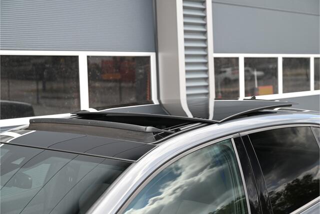 Volkswagen GOLF 1.4 GTE 245 PK / PANO / LEDER / MEMORY / CAMERA / STOELVENTILATIE / SFEERVERLICHTING / BLIND SPOT / 18"