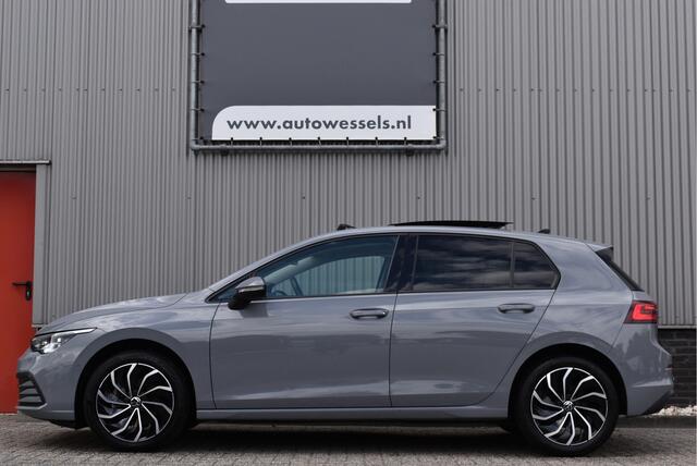 Volkswagen GOLF 1.5 TSI Life Business Massage+Memory, Pano, Head-up, Adaptive cruise, Camera