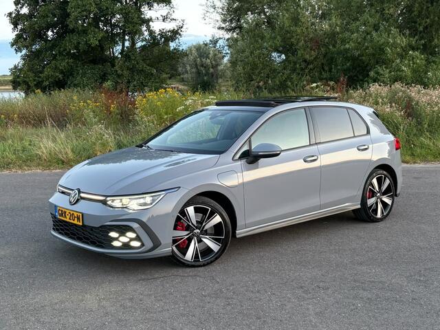 Volkswagen GOLF GTE 1.4 eHybrid PANO IQ Lights Carplay