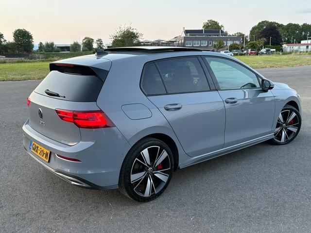 Volkswagen GOLF GTE 1.4 eHybrid PANO IQ Lights Carplay
