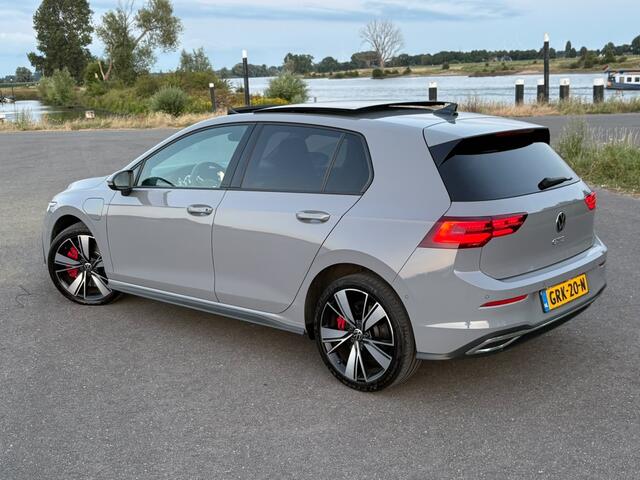 Volkswagen GOLF GTE 1.4 eHybrid PANO IQ Lights Carplay