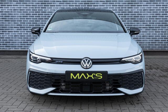 Volkswagen GOLF 1.5 eHybrid GTE | Plug-in Hybrid (PHEV) | Panoramadak | Head-up Display | Black Style pakket | Achteruitrijcamera | Parkeersensoren | Matrix iQ LED Koplampen | Lichtmetalen Velgen 18 inch | Navigatie | Apple Carplay | Android Auto