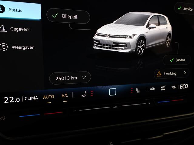 Volkswagen GOLF 1.5 eHybrid Life Edition 204 pk Automaat (DSG) | Verlengde garantie | Navigatie via App | Panoramadak | Parkeersensoren (Park assist) | Achteruitrijcamera | Autom. airco (3 zones) |